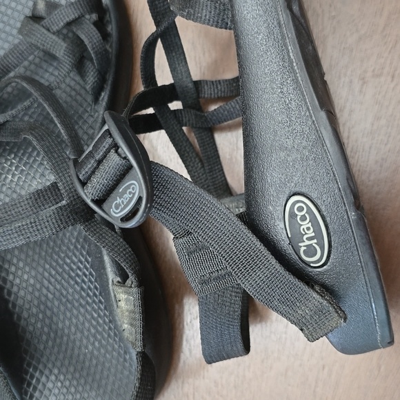 CHACO Women's Black Strappy Sandals sz 8 - Picture 5 of 6